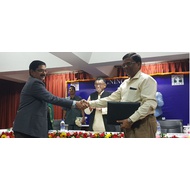 TISS Guwahati Off-Campus signs MoU with VV Giri National Labour Institute (VVGNLI) for researching on various issues related to labour